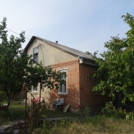 (код объекта H3496) Продажа дом с участком и гаражом возле м.Осокорки. Дарницкий р-н.